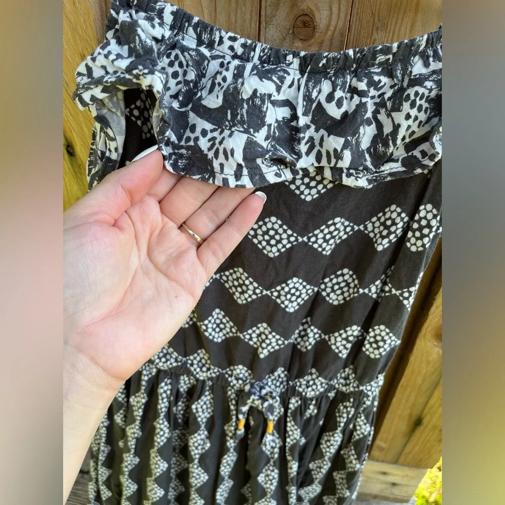 Cat & Jack Girls’ Sz 12 Black & White Printed Boho Maxi Dress with Gold Trim